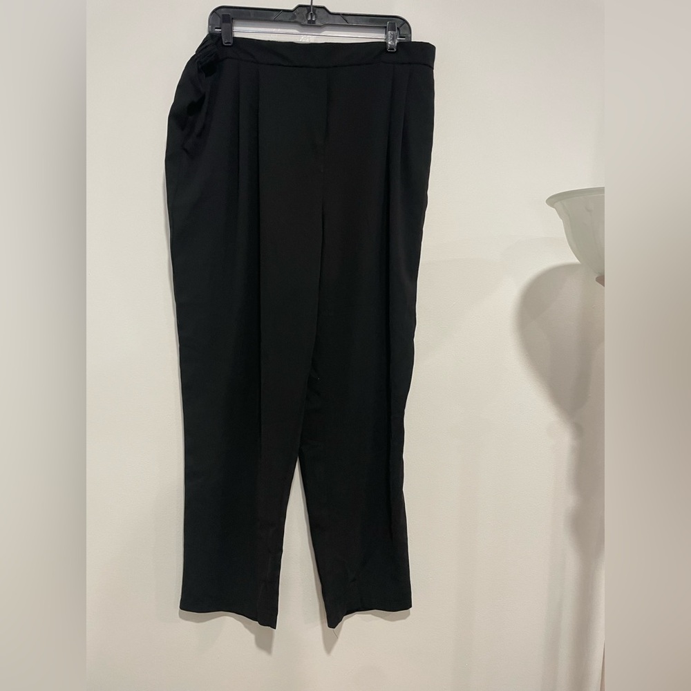 Elegant Black Women's Pants L.N.V. 2X pull on trouser strait leg